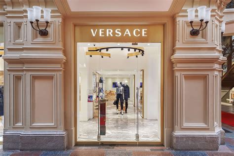 versace winkel|versace shops near me.